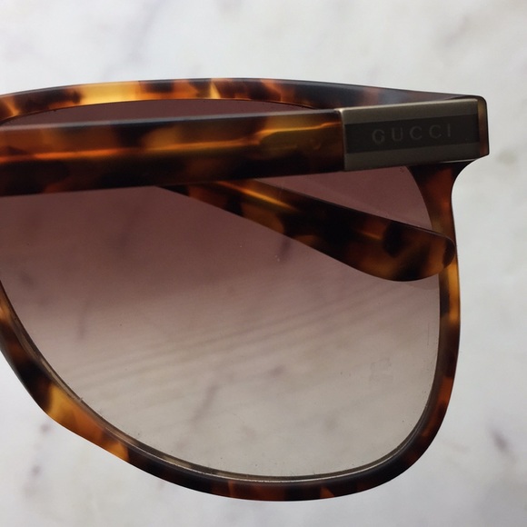 Gucci sunglasses - Picture 2 of 7